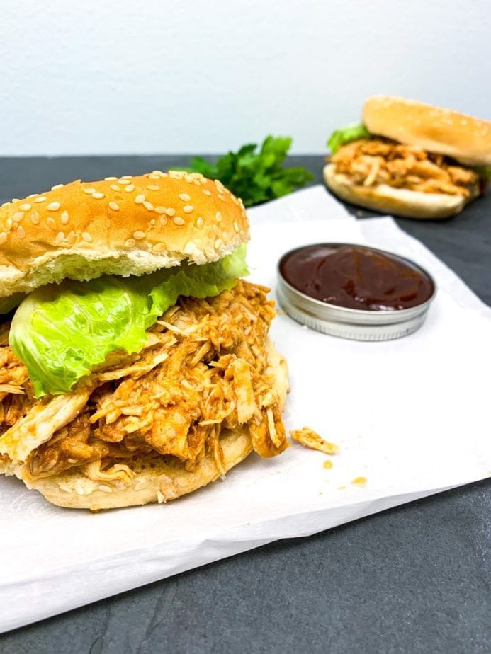 Slow cooker bbq pulled chicken | instant pot pulled bbq chicken | bbq pulled chicken | bbq chicken sliders | bbq chicken nachos | instant pot bbq chicken frozen | instant pot bbq chicken thighs | bbq chicken recipes
